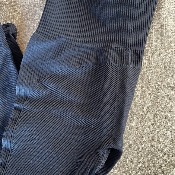 Zyia leggings - Picture 2 of 2